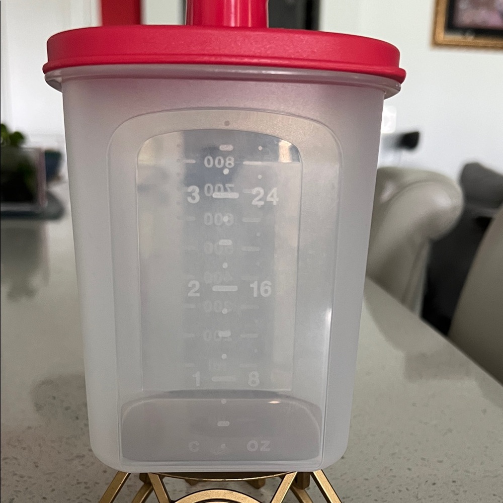 Tupperware Coral-Lid Food/ Liquid Storage Container with Pour Spout - Picture 5 of 5